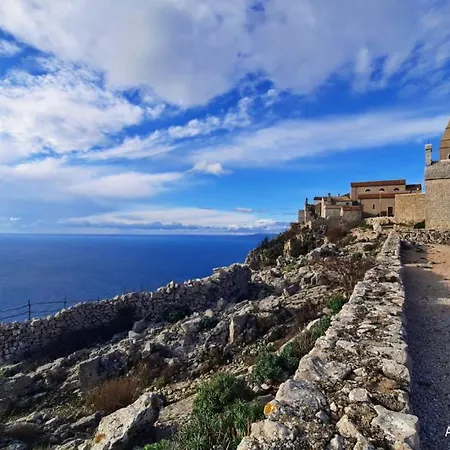 Miholascica 3 In Island By Guide Villa *