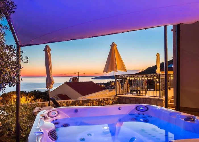 Villa Miholascica 3 In Island By Guide *