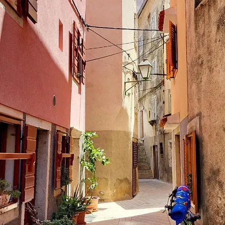 Miholascica 3 In Island By Guide Vila