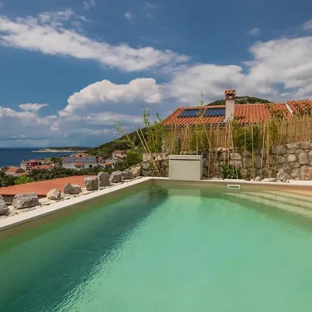 Miholascica 3 In Island By Guide Villa Cres