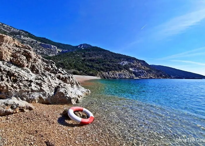 Villa Miholascica 3 In Island By Guide Cres
