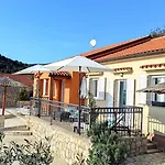 Miholascica 3 In Island By Guide Villa